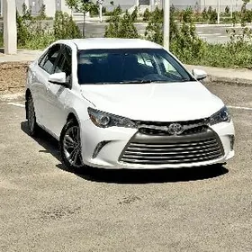 Toyota Camry 2016