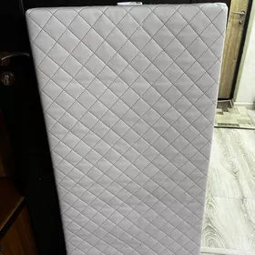 Продается детский матрас б/у