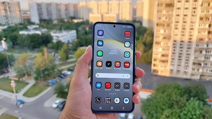 Samsung Galaxy S26 hatarynyň bahalaryny 200 dollara çenli arzanlatdy