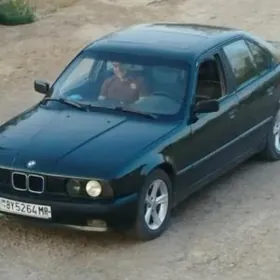 BMW 525 1990