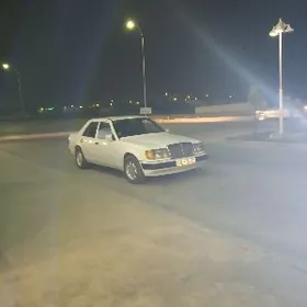 Mercedes-Benz 230E 1993