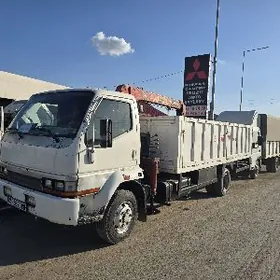 Mitsubishi Canter 2001