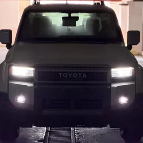 Toyota Land Cruiser Prado 2025