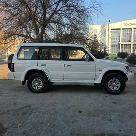 Mitsubishi Pajero 1994