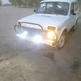 Lada Niva 1988