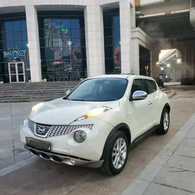 Nissan JUKE 2012