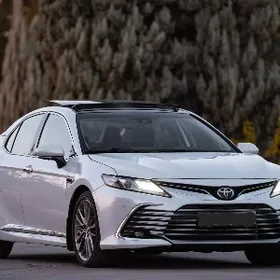 Toyota Camry 2021