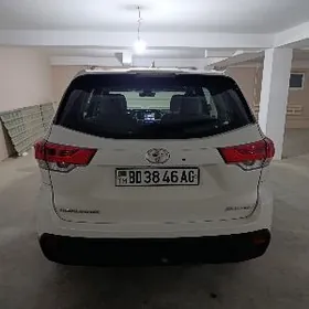 Toyota Highlander 2019