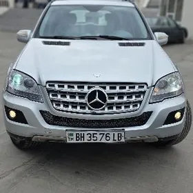 Mercedes-Benz ML350 2010
