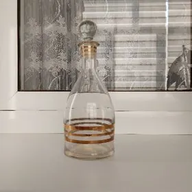 Продаётся стариный графин