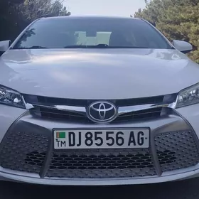 Toyota Camry 2016