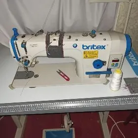 Швейная машинка