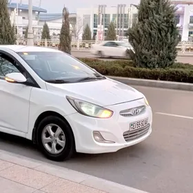 Hyundai Accent 2011