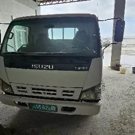 Isuzu Forward 2008