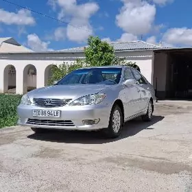 Toyota Camry 2005