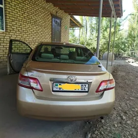Toyota Camry 2010
