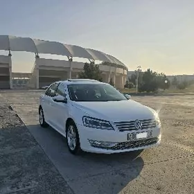 Volkswagen Passat 2012