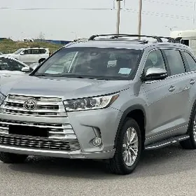 Toyota Highlander 2018