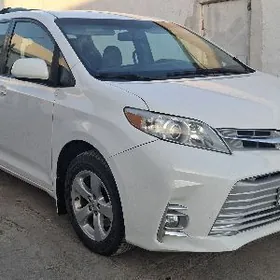 Toyota Sienna 2017