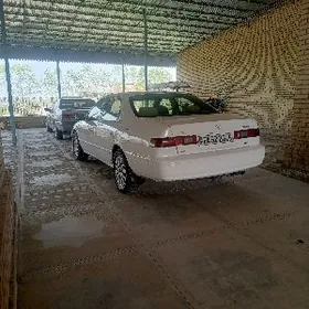 Toyota Camry 1999