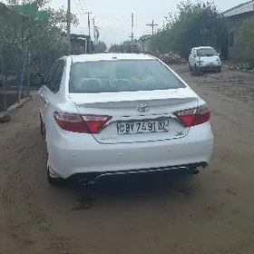 Toyota Camry 2016