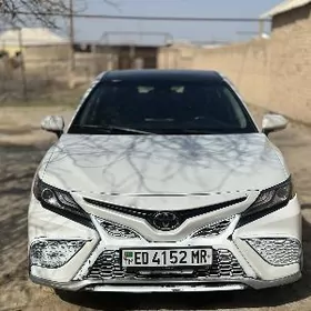 Toyota Camry 2021