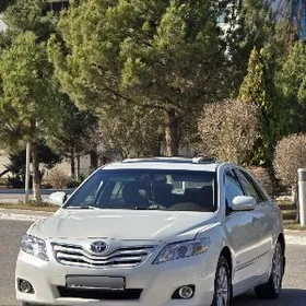 Toyota Camry 2010