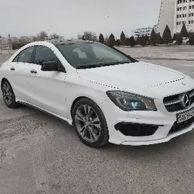 Mercedes-Benz CLA 2015