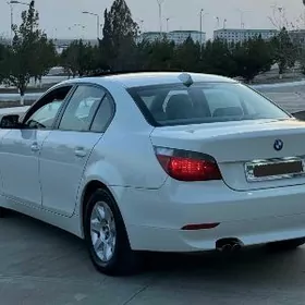 BMW E60 2004