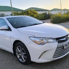 Toyota Camry 2016