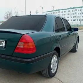 Mercedes-Benz W201 1995