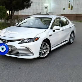 Toyota Camry 2022