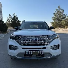 Ford Explorer 2022