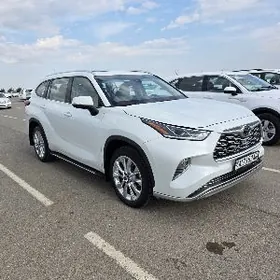 Toyota Highlander 2022