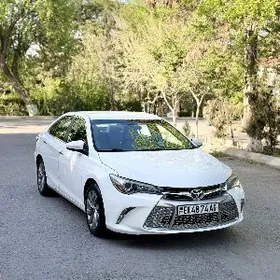 Toyota Camry 2016