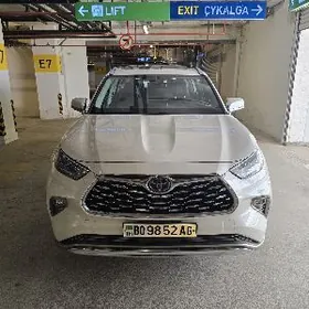 Toyota Highlander 2020