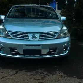 Nissan Versa 2010