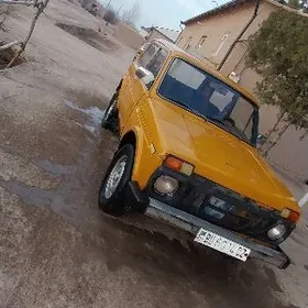 Lada Niva 1981
