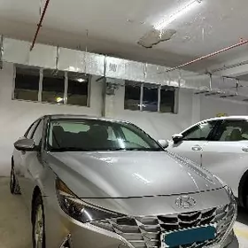 Hyundai Elantra 2021