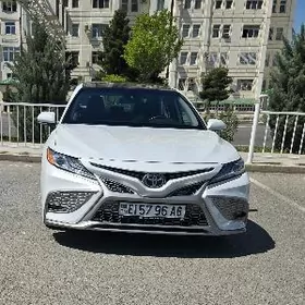 Toyota Camry 2020