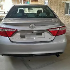 Toyota Camry 2017