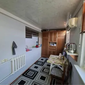 10мкр 2ком 3 этаж СРОЧНО