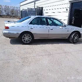 Toyota Camry 2000