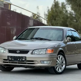 Toyota Camry 2000