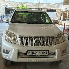 Toyota Land Cruiser Prado 2012
