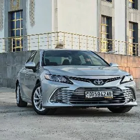 Toyota Camry 2022