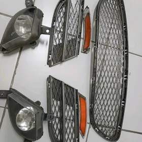 BMW e90 tumannik решетка