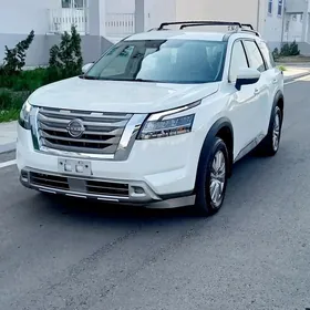 Nissan Pathfinder 2022