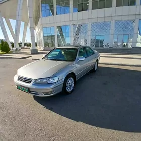 Toyota Camry 2000