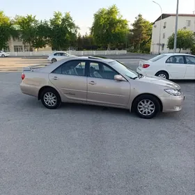 Toyota Camry 2005